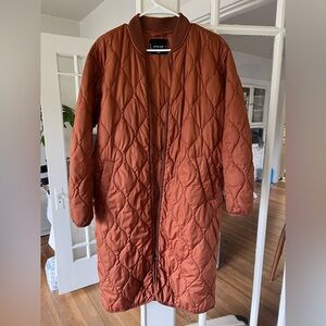 Everlane quilted long liner coat jacket